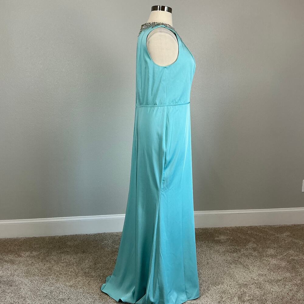 Mac Duggal 26516 Blue Evening Gown Crystal Beaded Neckline Column Dress Size 16 - Picture 4 of 12